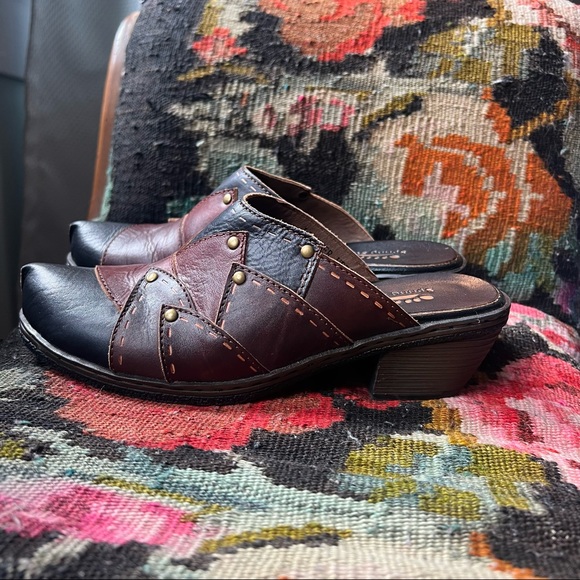 Spring step Valance mule slides - Picture 7 of 11